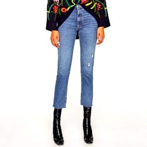 NWT ZARA The Vintage High Rise Jeans in Rose Blue. Size 10